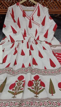 Alternative view of Elegant Pure Cotton Mirror Embroidered Kurti Set with Malmal Dupatta