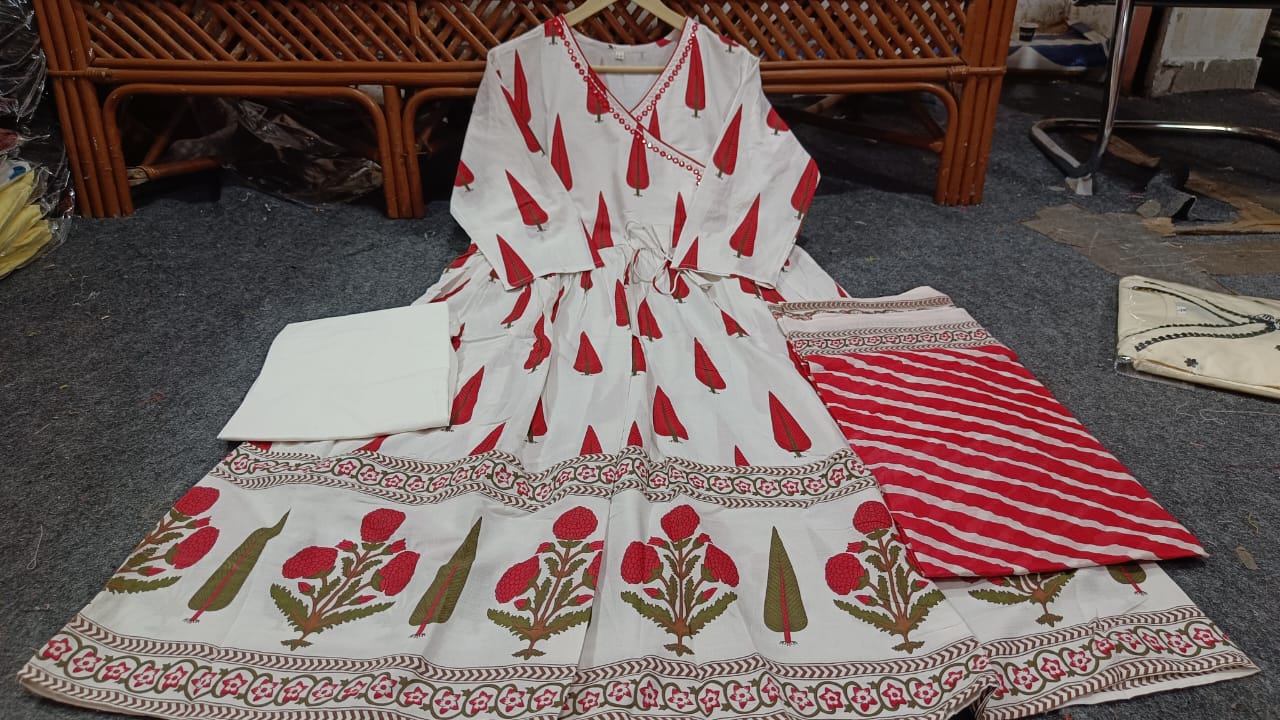 Elegant Pure Cotton Mirror Embroidered Kurti Set with Malmal Dupatta - Image 2